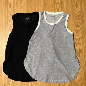 Lot of 2 Old Navy Active Breathe On tank tops, Size L 10-12